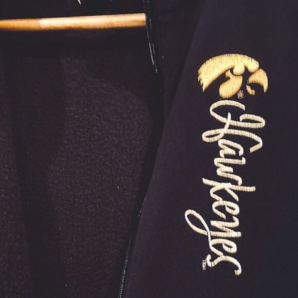Iowa Hawkeyes Jacket Woman Size L Black Caitlin Clark Good Used Condition - Picture 9 of 10